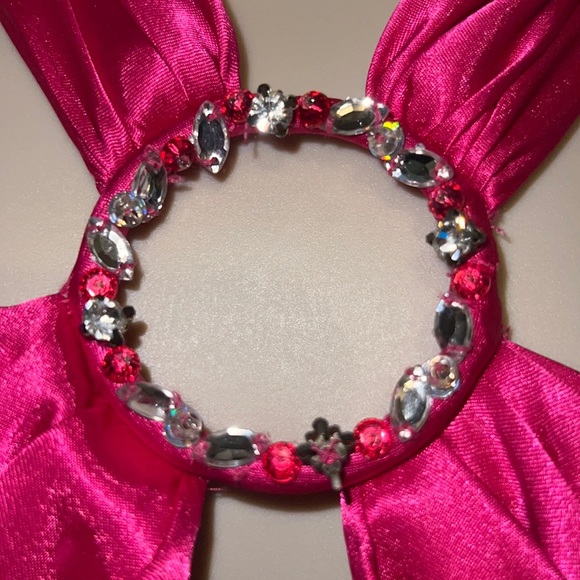 #489✅ Silky pink sequin long gown - Picture 6 of 14